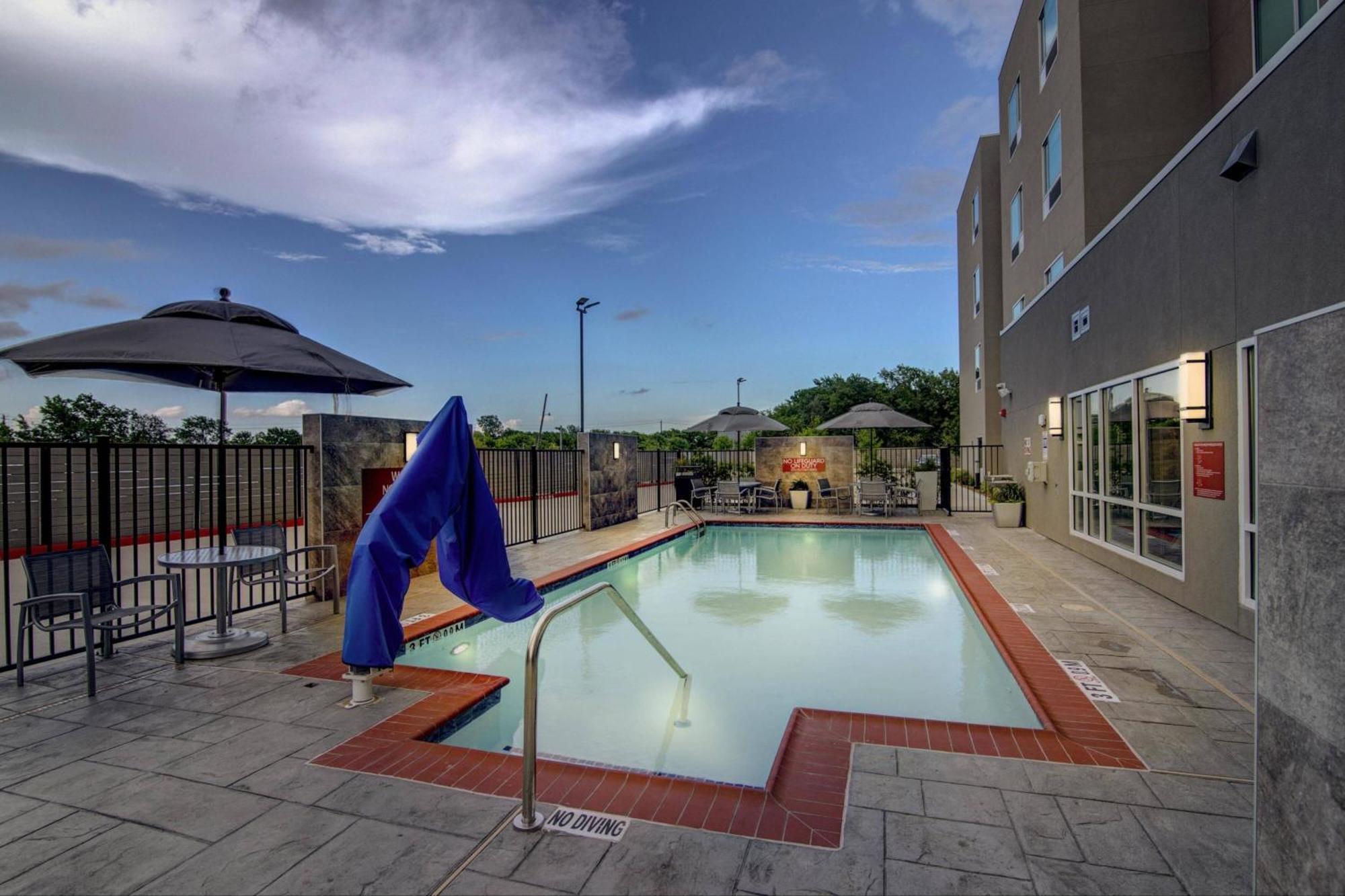 Towneplace Suites By Marriott Houston Hobby Airport Luaran gambar